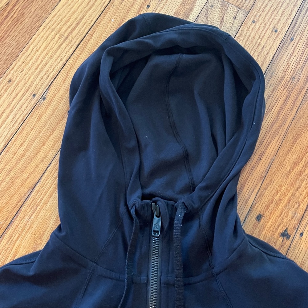 Lululemon women’s Black Hooded Zip-Up Jacket - Picture 2 of 4